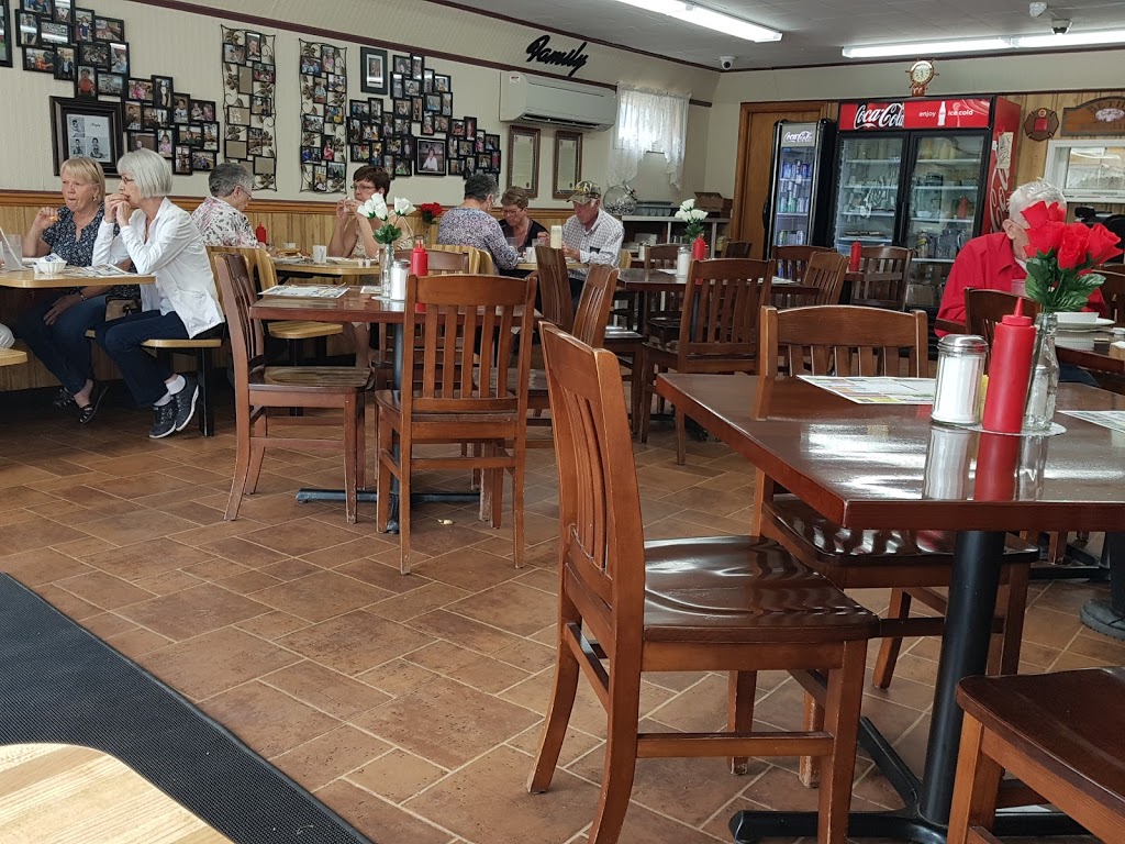 Barbs Family Diner | 1794 N Main St, Westville, NS B0K 2A0, Canada | Phone: (902) 396-3003