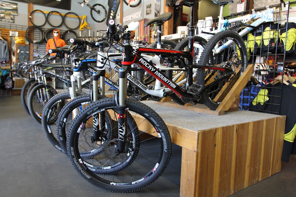 GearHub Sports | 401 1st Ave, Fernie, BC V0B 1M0, Canada | Phone: (250) 423-5555