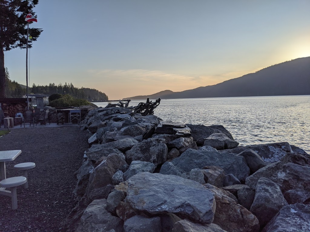 The Whale’s Tale Vacation Rental | 6656 Queesto Dr, Port Renfrew, BC V0S, Canada | Phone: (778) 746-1908