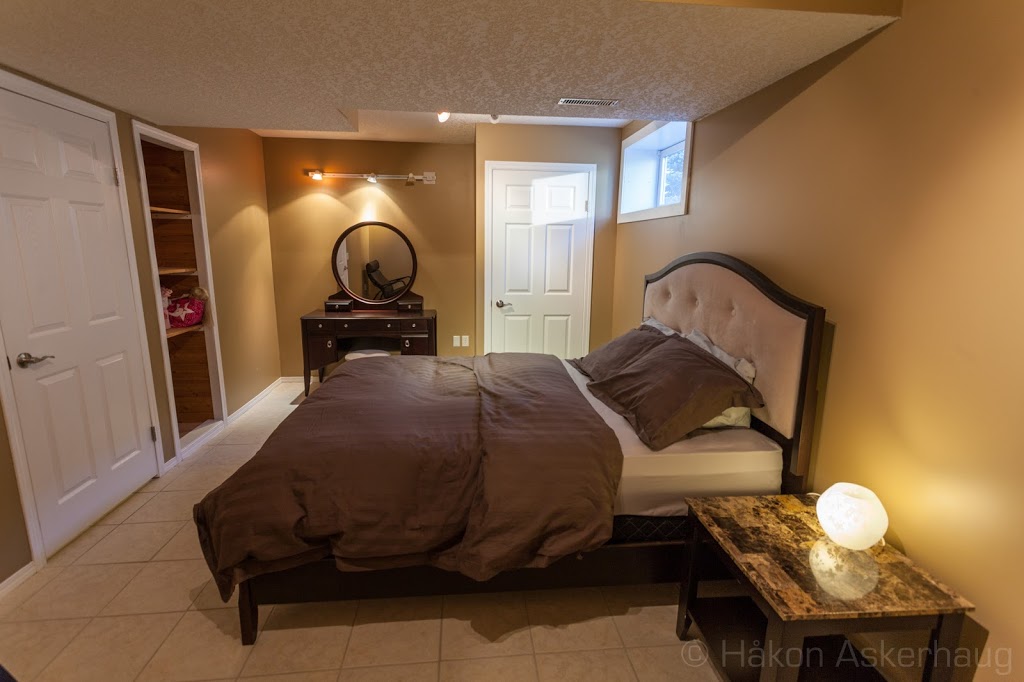 La Casita Bella Vista | 305 Gleneagles View, Cochrane, AB T4C 1P4, Canada | Phone: (403) 708-9643