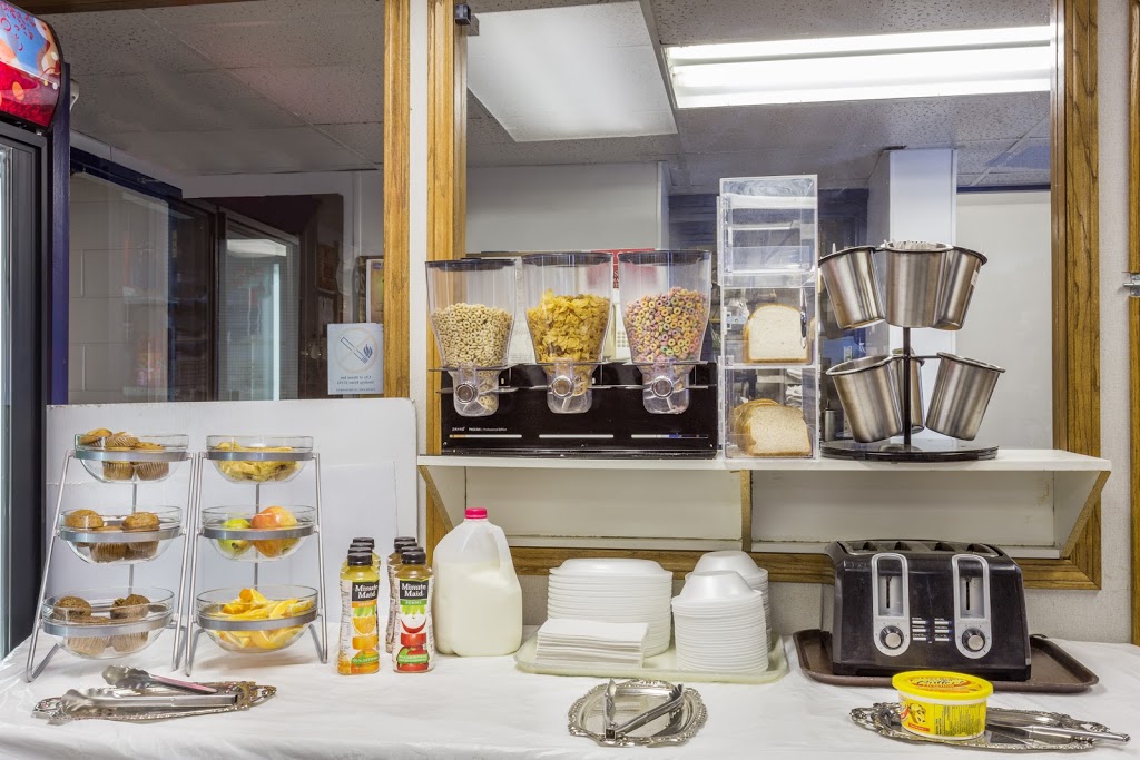 MOOSEJAW INN | 45 N Service Rd, Moose Jaw, SK S6H 4N7, Canada | Phone: (306) 692-0647