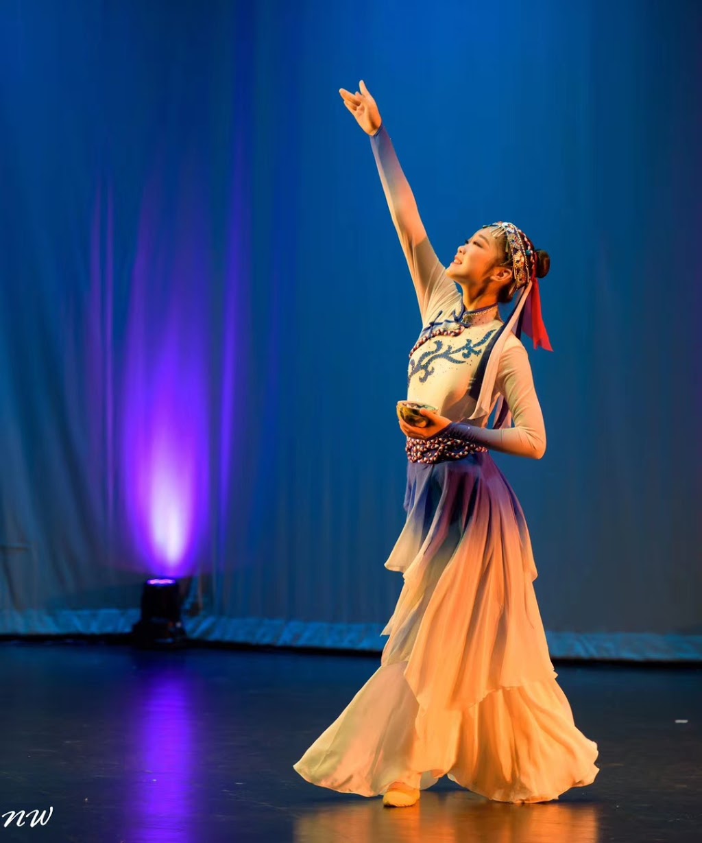 DancEnlight Arts Centre | Unit 15-16, 40 Vogell Rd, Richmond Hill, ON L4B 3N6, Canada | Phone: (416) 949-2158