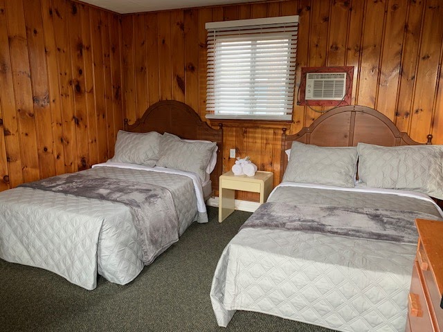 Rolling Rapids Motel | 29552 ON-60, Whitney, ON K0J 2M0, Canada | Phone: (613) 637-1220