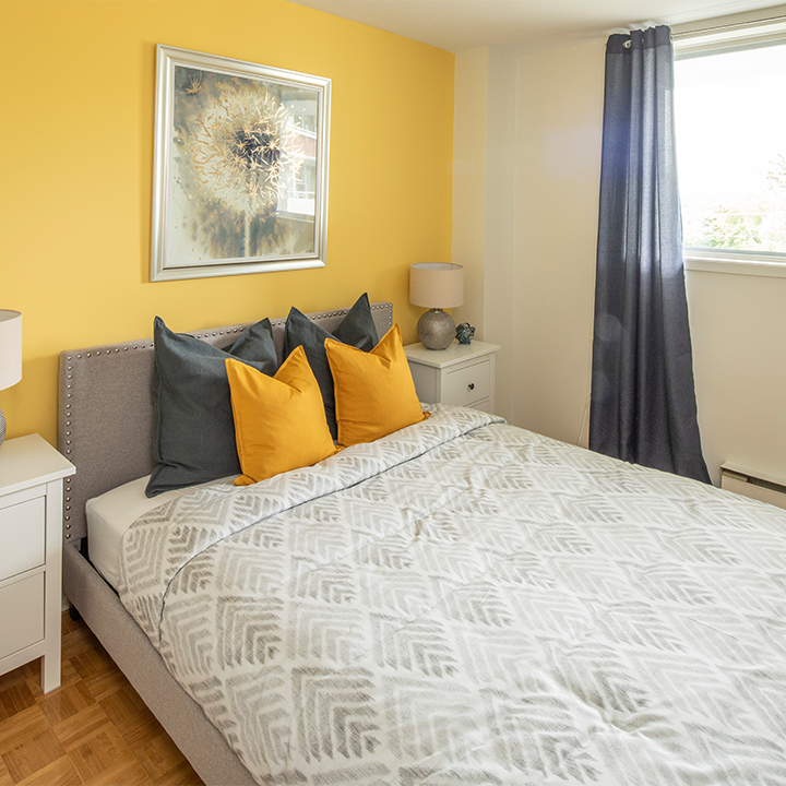 Parkway Towers | 1071 Ambleside Dr, Ottawa, ON K2B 6V4, Canada | Phone: (613) 688-2222