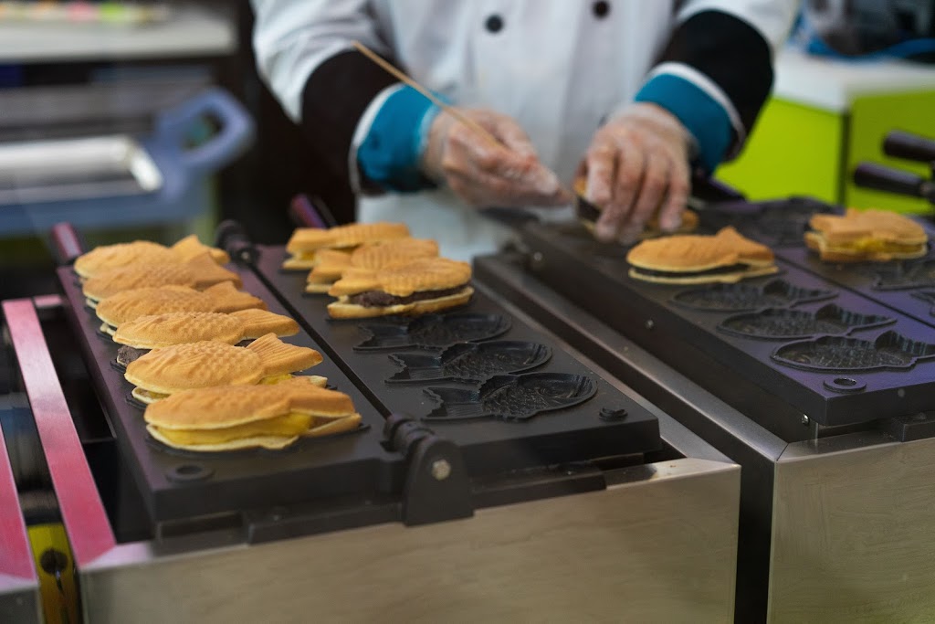 Dakos Taiyaki | 6464 Yonge St, North York, ON M2M 3X4, Canada | Phone: (416) 229-6060