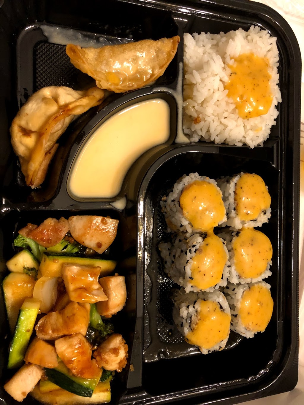Hoya Express | 1555 Talbot Road Unit #2-404B, Windsor, ON N9H 2N2, Canada | Phone: (519) 250-8886