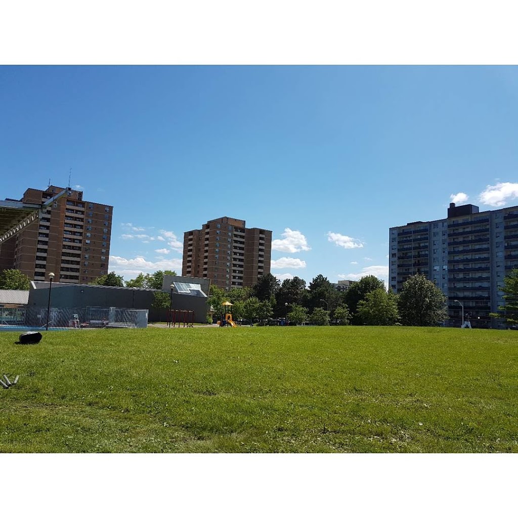 Oakdale Park | 350 Grandravine Dr, North York, ON M3N 1J4, Canada