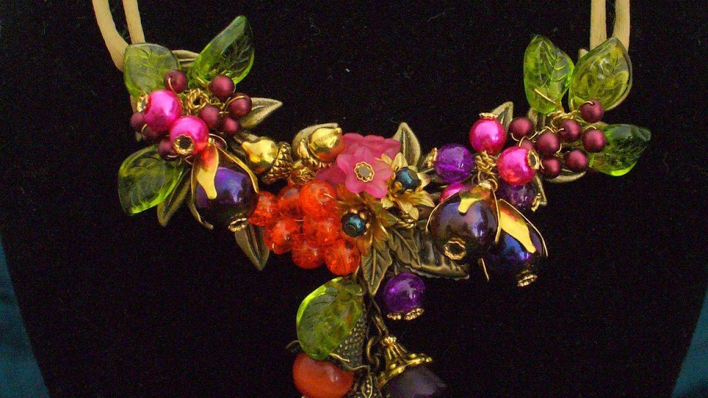 Sarabande Treasures | 2641 Estevan Ave, Victoria, BC V8R 2T1, Canada | Phone: (250) 370-9535