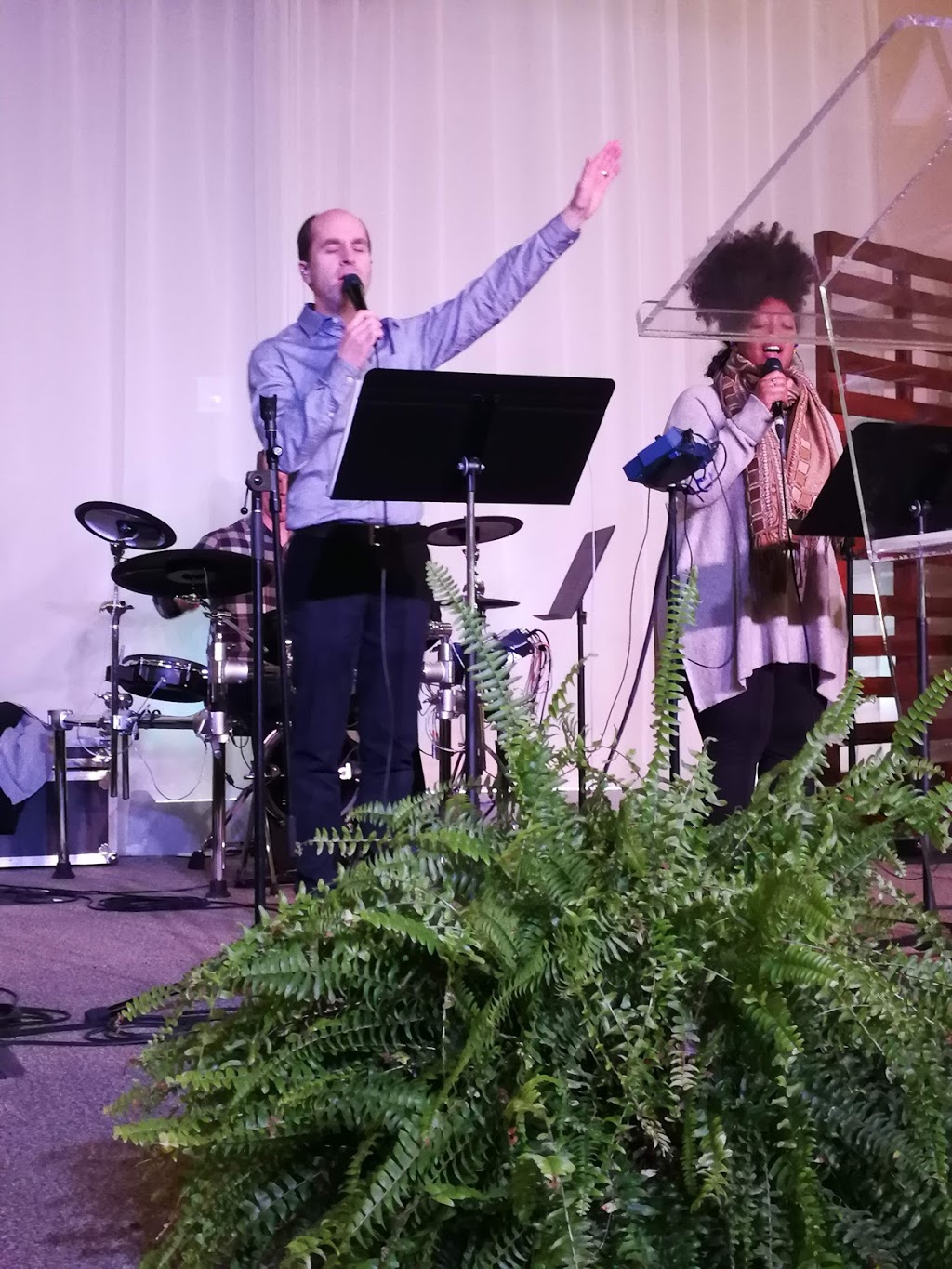 Open Door Christian Fellowship | 940 Dundas St, London, ON N5W 3A1, Canada | Phone: (519) 438-6005