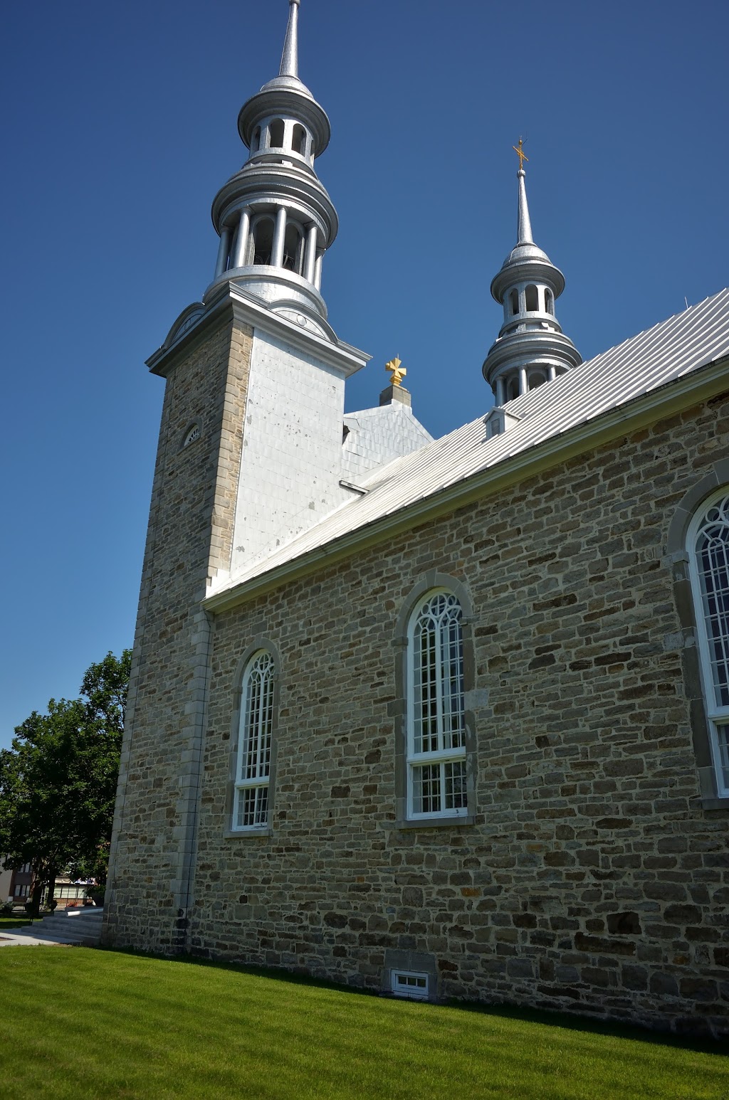 SAINTRÉMI Église SaintRémi 840 Rue Notre Dame, SaintRémi, QC J0L