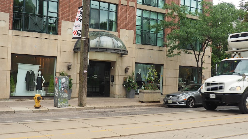 Layover | 903 Queen St W, Toronto, ON M6J 1G5, Canada | Phone: (647) 925-3003