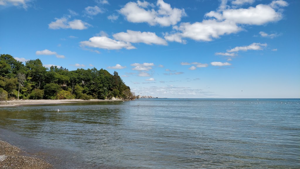 Alex Robertson Park | 700 Sandy Beach Rd, Pickering, ON L1W, Canada | Phone: (905) 683-7575