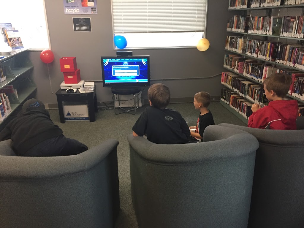 Edmonton Garrison Community Library | Building 161,Mons Avenue, Lancaster Park, AB T0A 2H0, Canada | Phone: (780) 973-4011