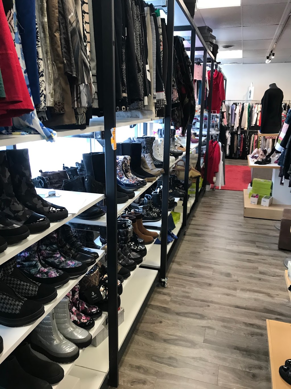 designer wear | 4325 Steeles Ave W, North York, ON M3N 2G1, Canada | Phone: (416) 877-2384