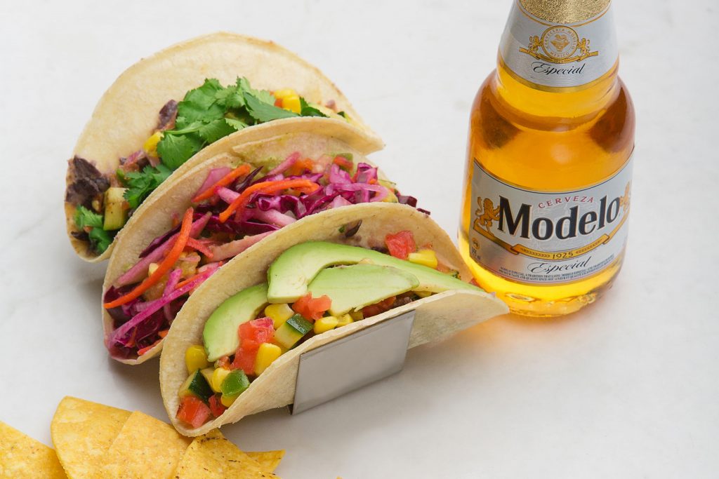 M4 Burritos Fairview Pointe-Claire | 6801 Route Transcanadienne, Pointe-Claire, QC H9R 5J2, Canada | Phone: (514) 694-2555