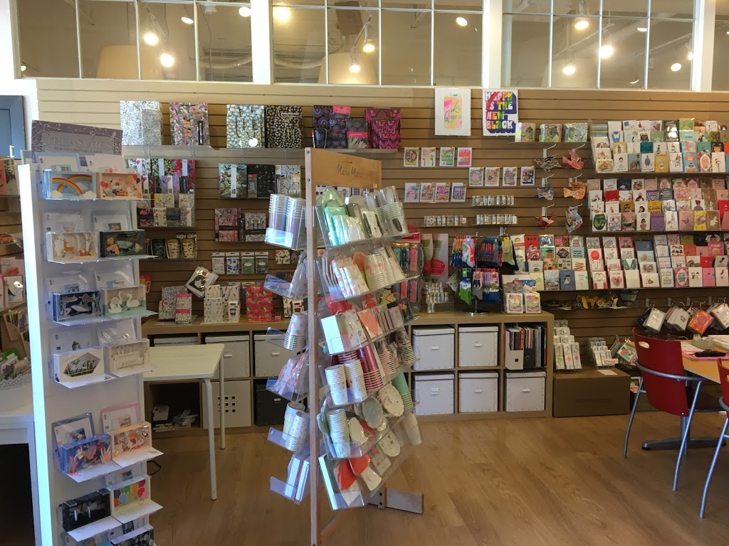 Paper E. Clips Inc. 132 Railside Rd, North York, ON M3A 1A3, Canada