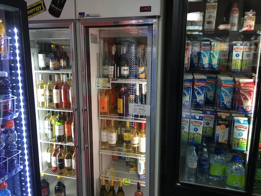 Depanneur R & R | 61 Av Donegani, Pointe-Claire, QC H9R 2V8, Canada | Phone: (514) 697-3566