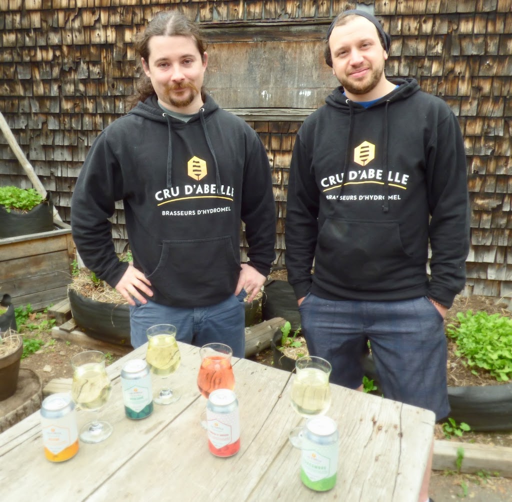 Hydromellerie Cru dAbeille | 1648 Rue des Riveurs, Lévis, QC G6Y 0C2, Canada | Phone: (581) 997-4500