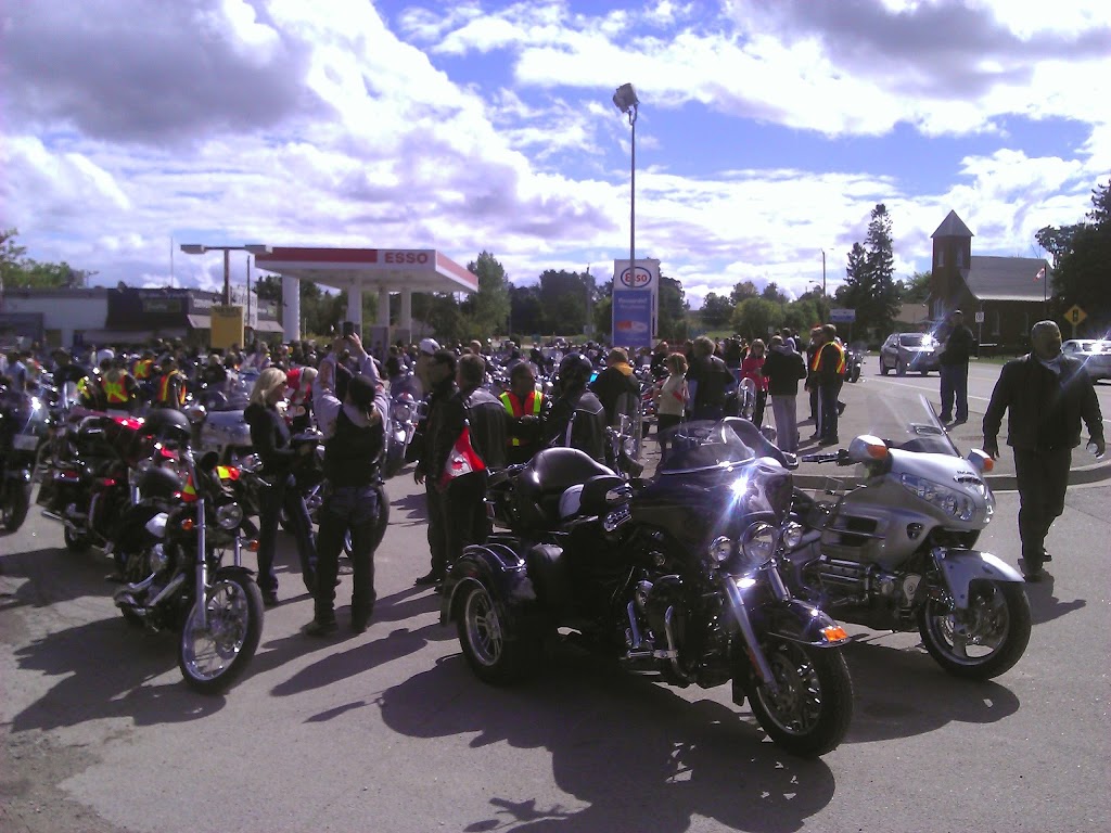 Esso | 6555 County Rd 93, Tiny, ON L0K 2E1, Canada | Phone: (705) 322-1222