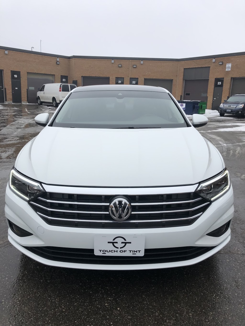 Touch of Tint | 4444 Eastgate Pkwy #27, Mississauga, ON L4W 4T6, Canada | Phone: (647) 801-7611