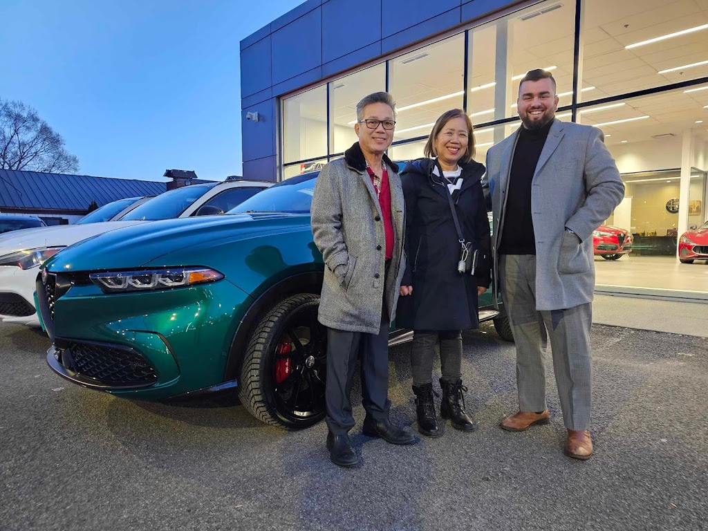 DesSources Alfa Romeo (Montreal, Vaudreuil, Rive-Sud) | 3352 Bd des Sources, Dollard-des-Ormeaux, QC H9B 1Z9, Canada | Phone: (877) 462-1061