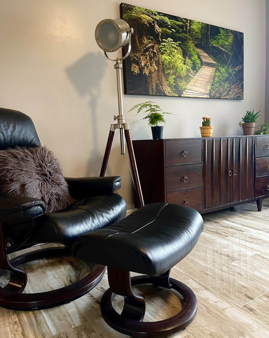 Wild Rose finishing carpentry | 2009 Tanner Wynd NW, Edmonton, AB T6R 3M7, Canada | Phone: (780) 257-1364