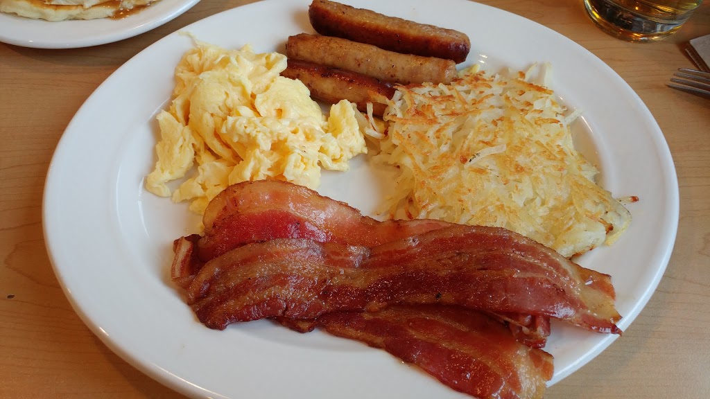 IHOP | 45466 Yale Rd, Chilliwack, BC V2R 3Z8, Canada | Phone: (604) 793-4467