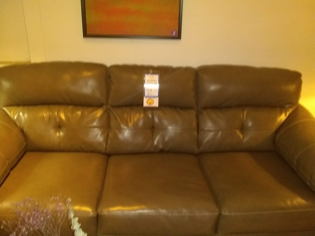 Mac Frugals Furniture | 244 King St, Welland, ON L3B 3J8, Canada | Phone: (905) 714-1600
