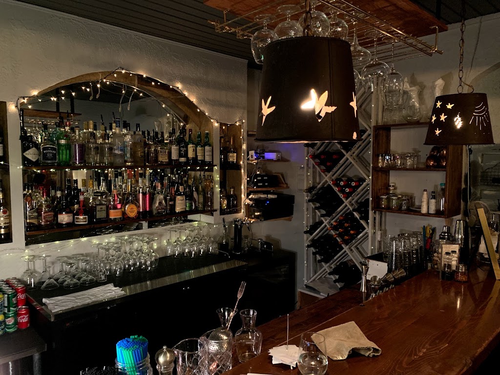 Italian Kitchen Lake Country | 415 Commonwealth Rd, Kelowna, BC V4V 1P4, Canada | Phone: (250) 766-6810