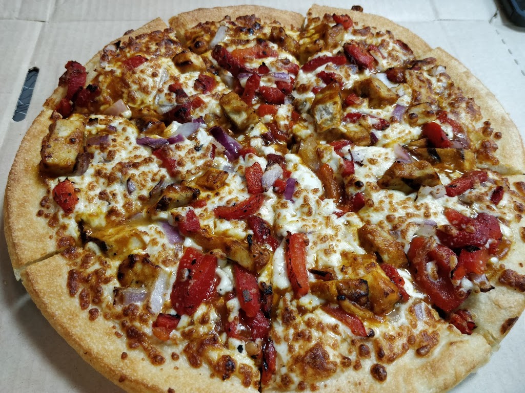 Pizza Hut | 2788 Lake Shore Blvd W, Etobicoke, ON M8V 1H5, Canada | Phone: (647) 358-5911