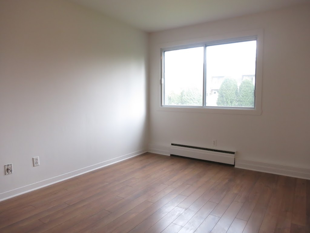 Château St-Bruno | 400 Rue Lansdowne, Saint-Bruno-de-Montarville, QC J3V 1X3, Canada | Phone: (450) 653-4797