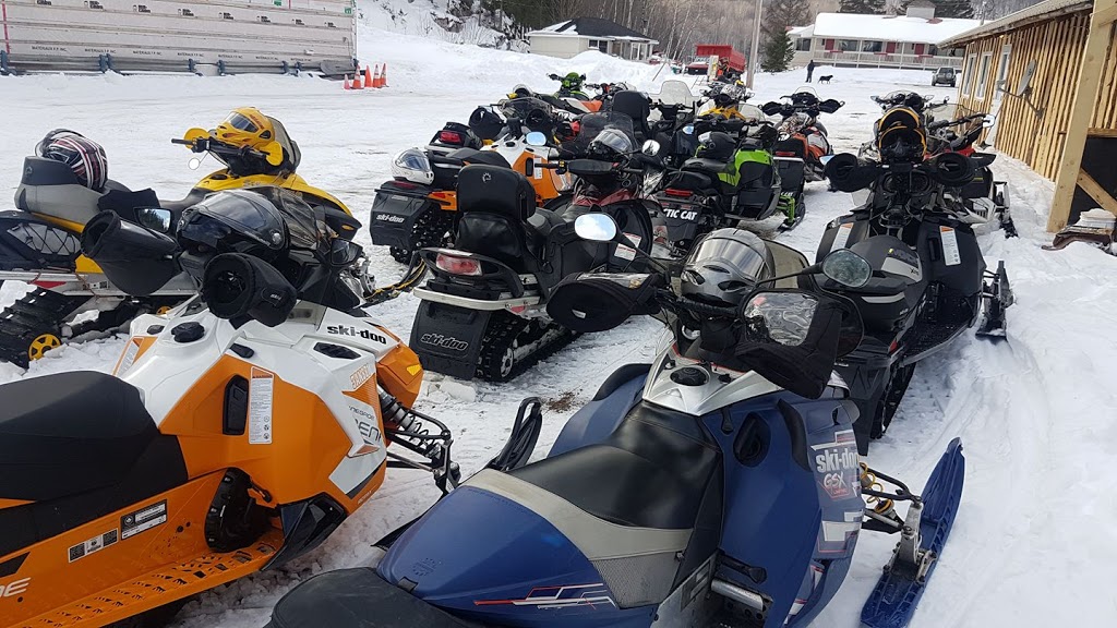 Relais Chez Rick | 982 Chemin du Lac Thomas, Saint-Didace, QC J0K 2G0, Canada | Phone: (450) 835-2614