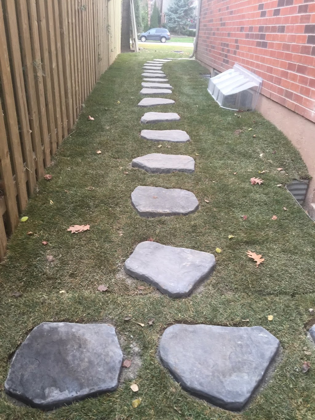 HK Landscaping | 3268 Larry Cres, Oakville, ON L6M 0S9, Canada | Phone: (905) 330-0549