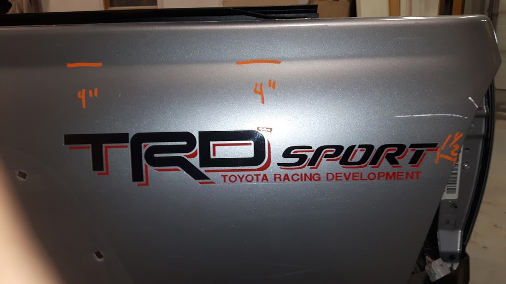 Mint Auto Body | 1595 Niakwa Rd E, Winnipeg, MB R2J 3T3, Canada | Phone: (204) 256-4349