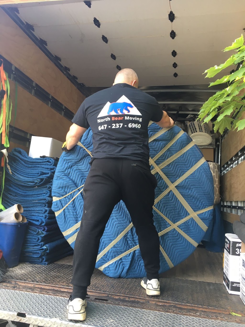 North Bear Moving Company | 99 Eagle Rock Way #220, Maple, ON L6A 5A7, Canada | Phone: (647) 237-6960