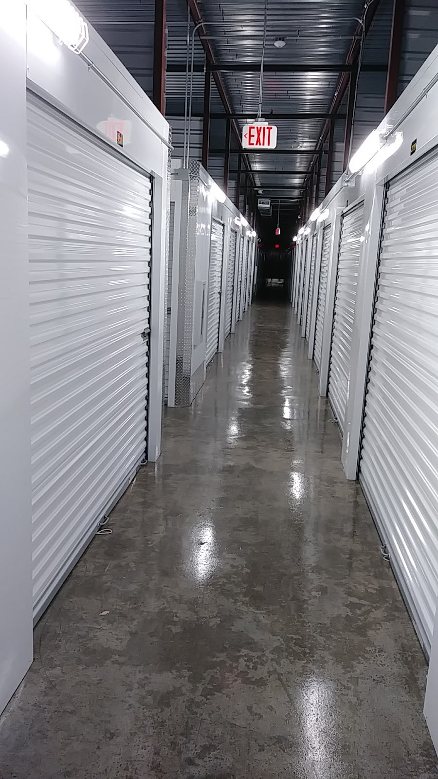 Life Storage | 550 Cayuga Rd, Buffalo, NY 14225, USA | Phone: (716) 395-0585