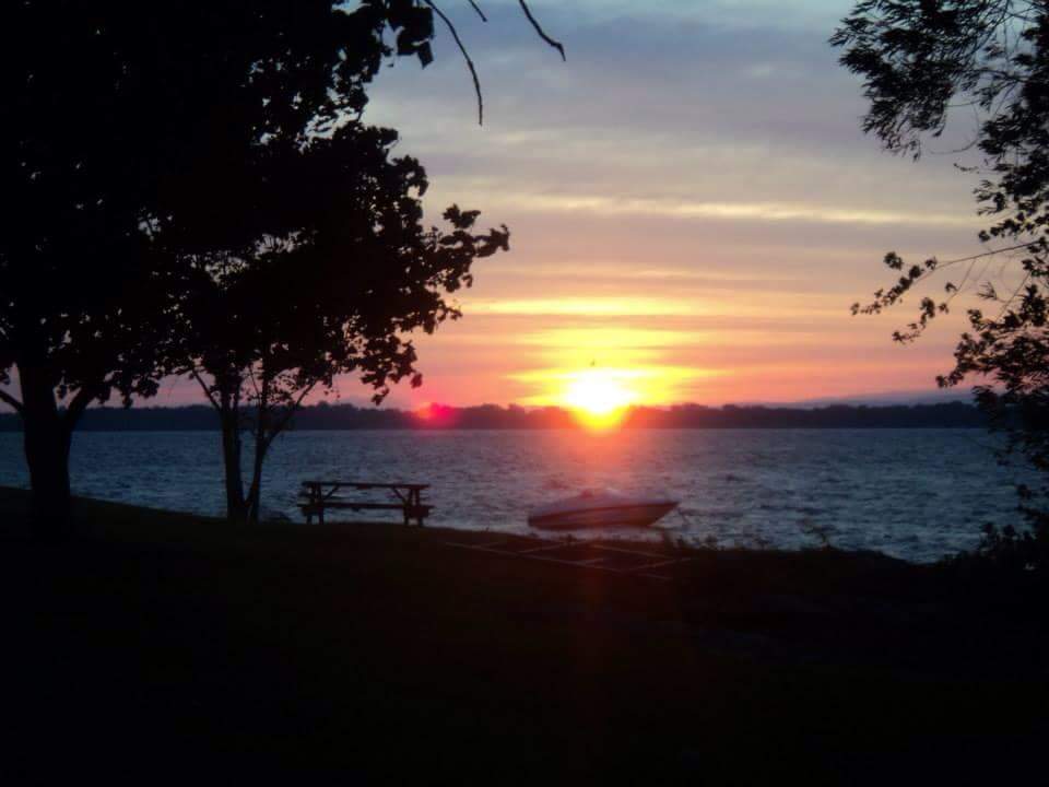 Summer Place Lakeside Campground | 915 Quarry Rd, Isle La Motte, VT 05463, USA | Phone: (802) 309-9348