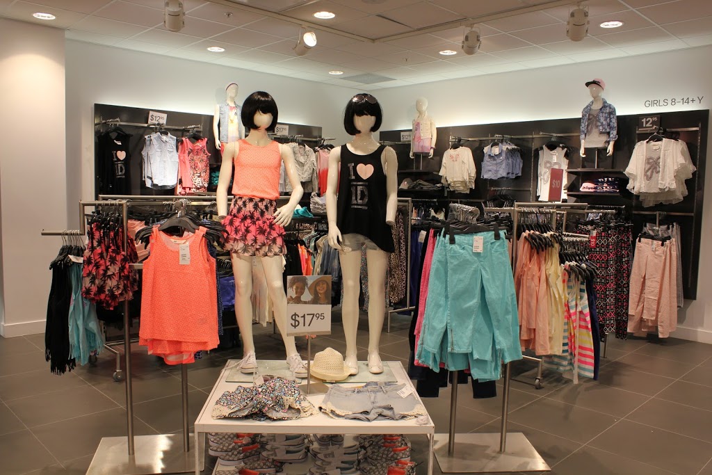 H&M | 261055 Crossiron Blvd, Rocky View No. 44, AB T4A 0G3, Canada | Phone: (855) 272-7007