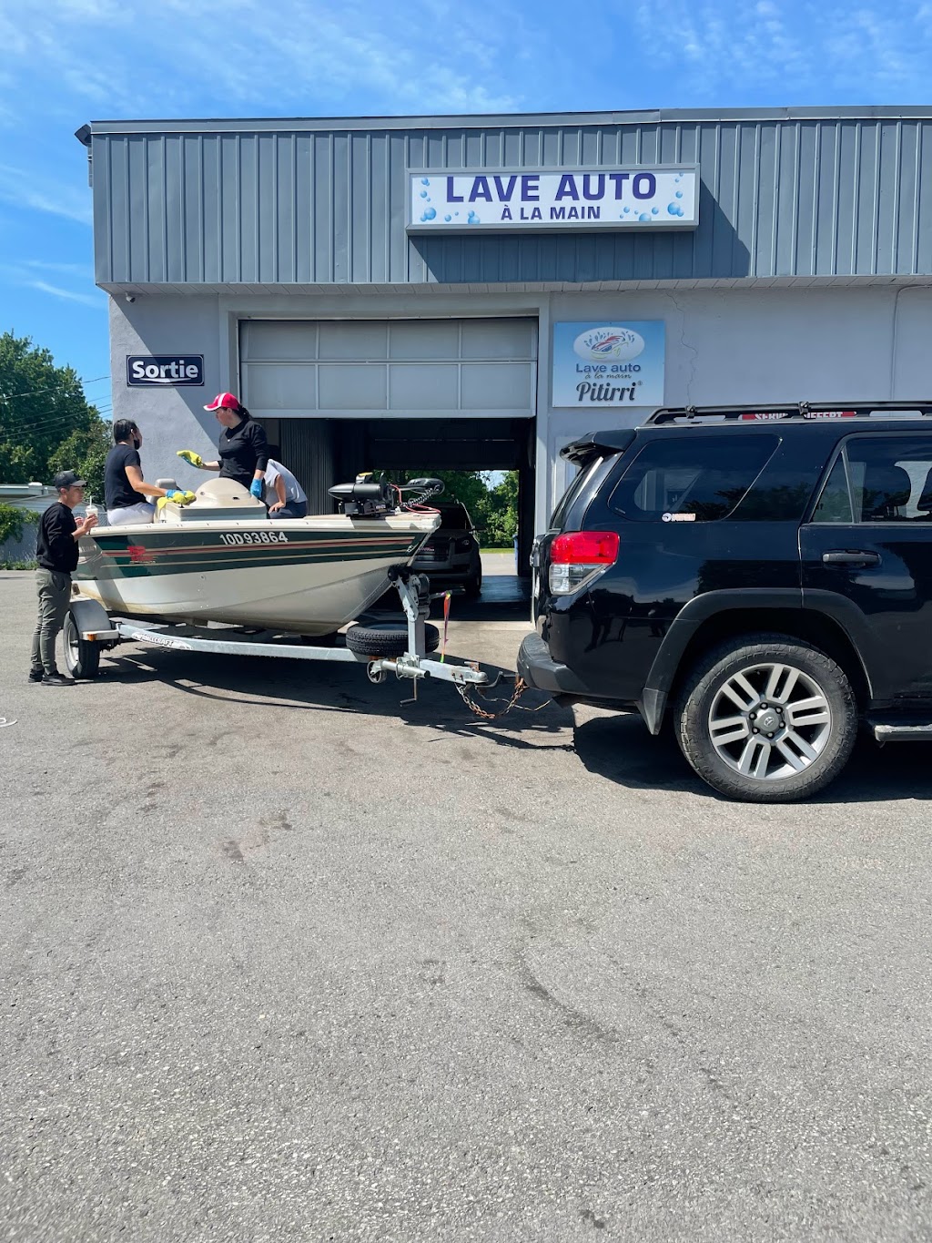 Lave Auto Pitirri | 91 106e Av, Saint-Jérôme, QC J7Y 1G4, Canada | Phone: (450) 822-8934