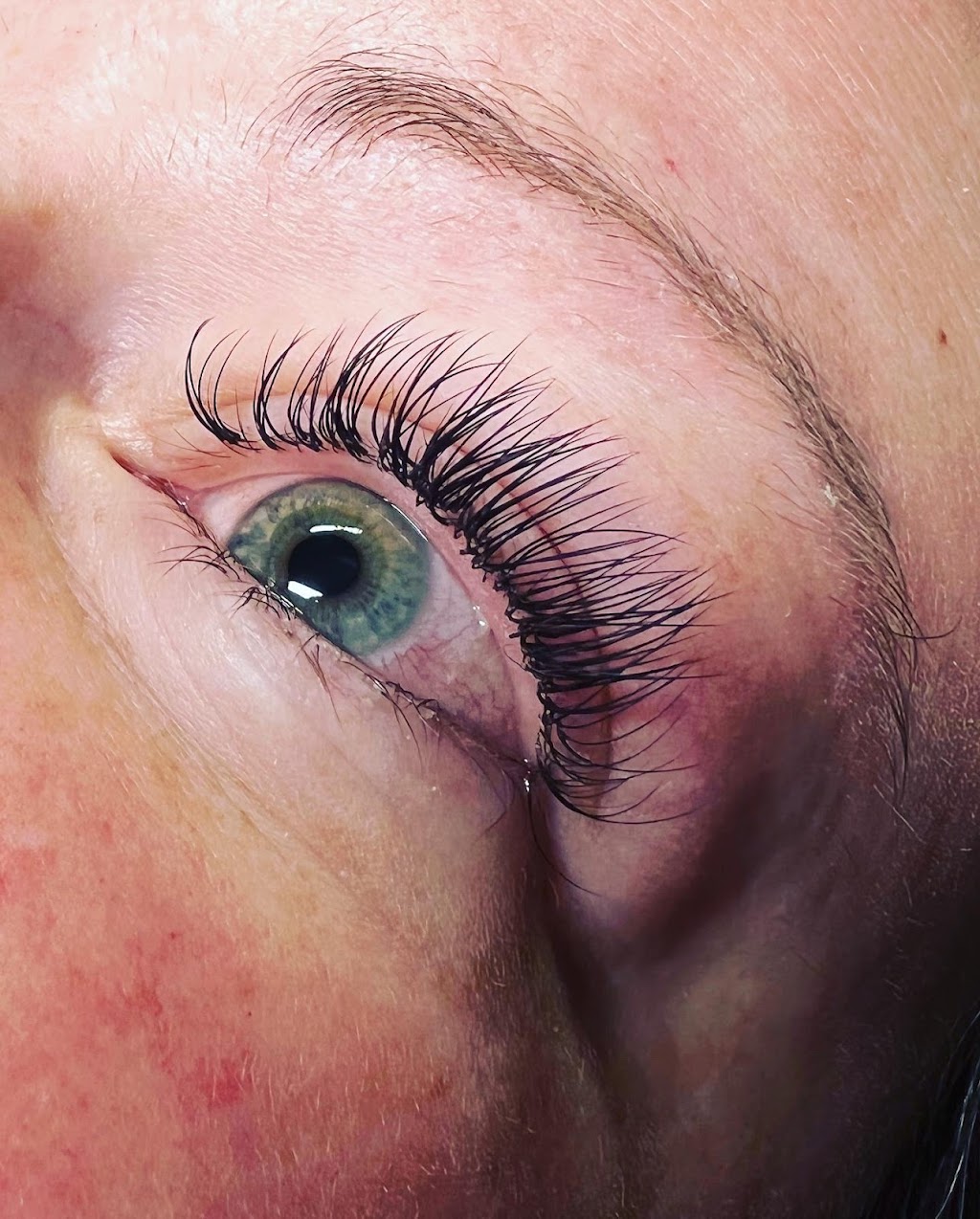 Lovella Beauty | 7 Eastwood Ave N, Oshawa, ON L1G 3Y5, Canada | Phone: (905) 213-5159