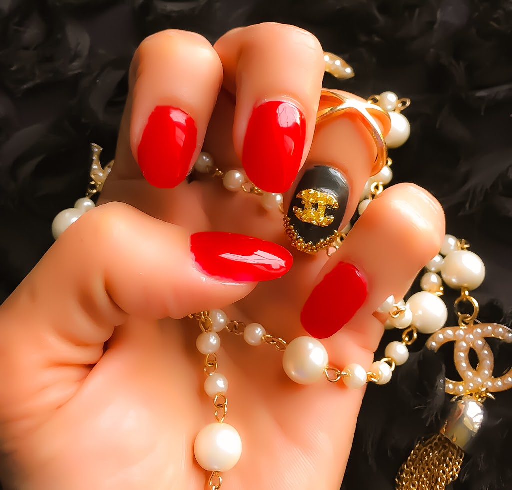 Cleopatra Spa Queen of the Nail | 2 Reynolds Rd, Tiny, ON L0L 2T0, Canada | Phone: (705) 305-8311