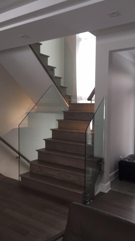 Escaliers MC | 545 Av. Bernardin, Vaudreuil-Dorion, QC J7V 6A9, Canada | Phone: (514) 232-6507