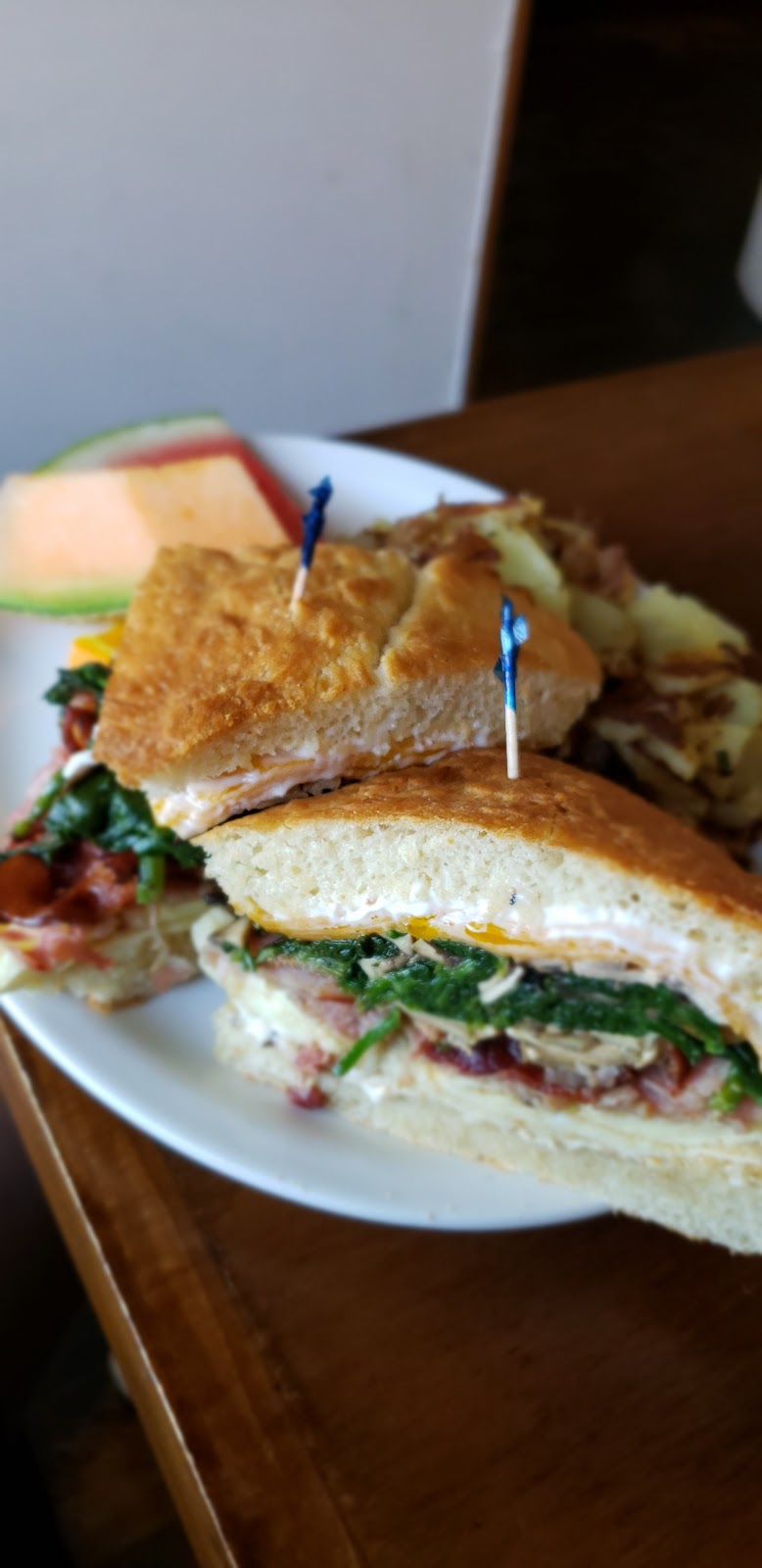 Grape Leaf Café | 360 Robinson Ave, Naramata, BC V0H 1N0, Canada | Phone: (778) 514-1414