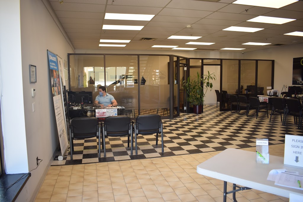 Carloft Kingston | 811 Gardiners Rd, Kingston, ON K7M 7E6, Canada | Phone: (613) 384-5638