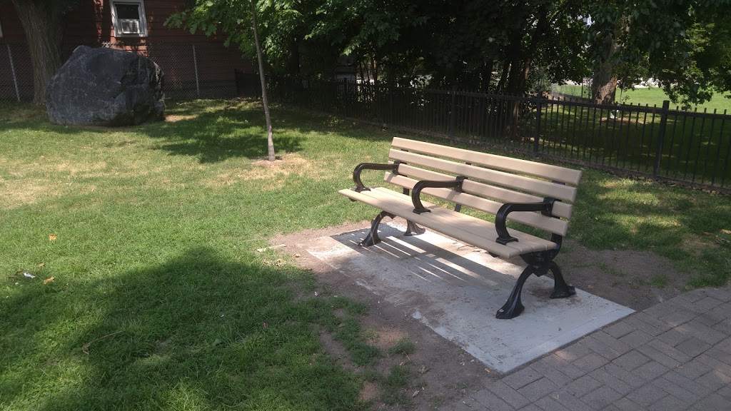 Moncur Park | 165 Coxwell Ave, Toronto, ON M4L 3B4, Canada | Phone: (416) 392-2489