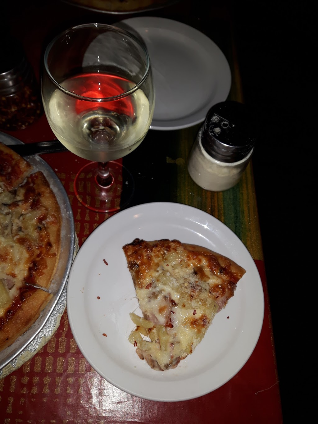 Georges Pizza | 6109 West Blvd, Vancouver, BC V6M 3X3, Canada | Phone: (604) 266-0411