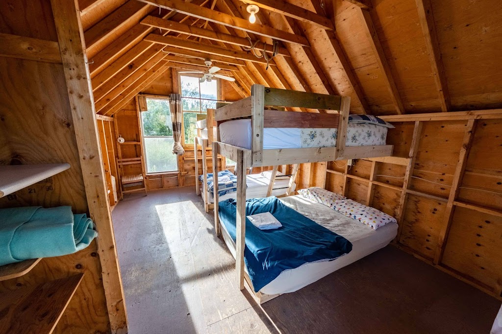 Auberge La Grande | 215 QC-138, Grandes-Bergeronnes, QC G0T 1G0, Canada | Phone: (418) 930-3622