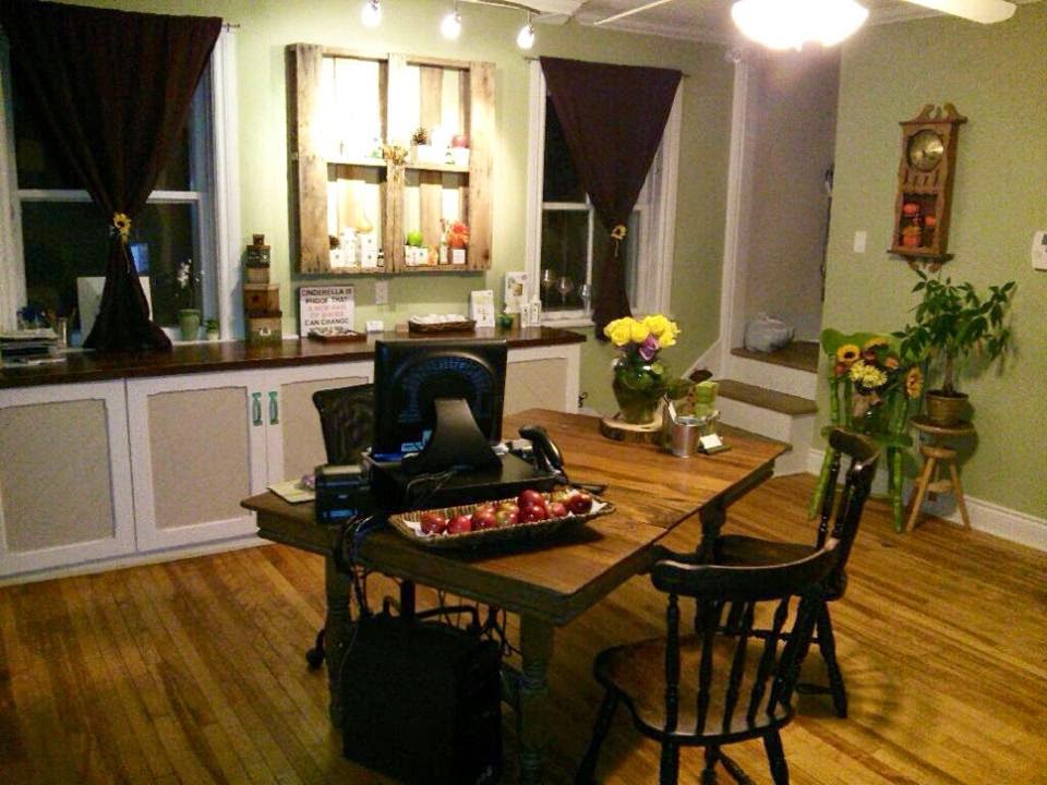 Country Moments Spa & Wellness Center | 3470 Trim Rd, Navan, ON K4B 1N7, Canada | Phone: (613) 590-9999