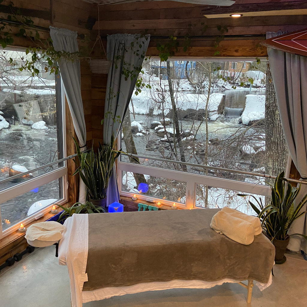 Echo Aloha | 43 Chemin du Lac Écho, Morin-Heights, QC J0R 1H0, Canada | Phone: (514) 709-0808