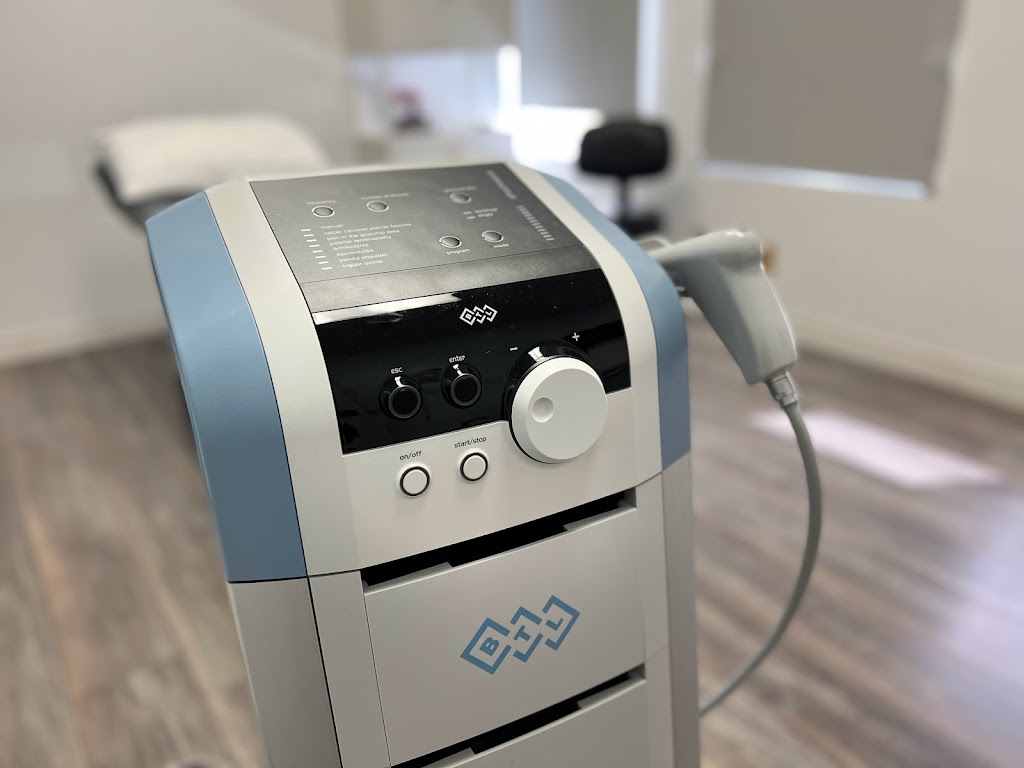 Kinnext Health Aurora | 40 Engelhard Dr Unit 7, Aurora, ON L4G 6X6, Canada | Phone: (416) 562-6061